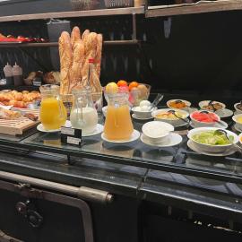 Brit Hotel Du Dauphin L'Aigle，位于莱格勒的酒店
