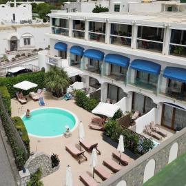 Bougainville Luxury Boutique Hotel，位于阿纳卡普里的酒店