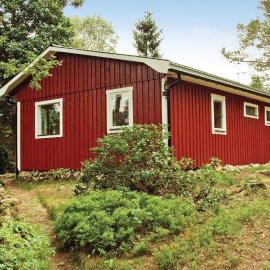 2 Bedroom Beautiful Home In Örkelljunga，位于Orkelljunga的酒店