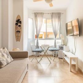Lindo y Discreto apartamento playa，位于蒙科法尔的酒店