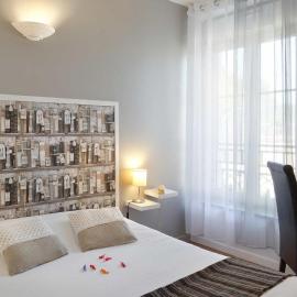 Logis Hôtel Restaurant l'Ecu de France，位于Malesherbes的酒店