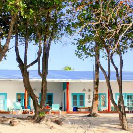Sugarapple Bequia Beach Cottage，位于Union的酒店
