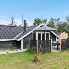 Amazing Home In Gedser With Kitchen，位于盖瑟的酒店