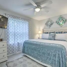 Charming 4-Bedroom Family Haven，位于圣奥古斯丁的酒店
