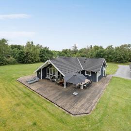 3 Bedroom Cozy Home In Højslev