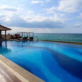Hotel on The Rock，位于古邦的酒店