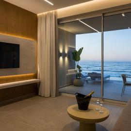 Marika Beach Hotel，位于普拉塔尼亚斯的酒店