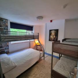 First and Last Youth Hostel，位于多佛尔的酒店