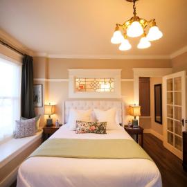 RedTail Inn - 3 Suites Sleeps up to 12，位于阿什兰的酒店