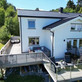 Skarnsundet apartment，位于Venneshamn的酒店