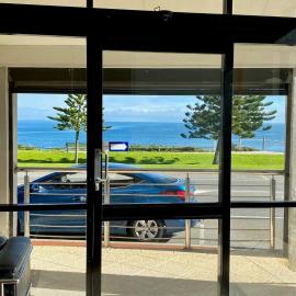 Ocean Beach Hotel,位于珀斯的酒店