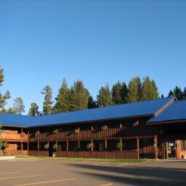 Willamette Pass Inn & Chalets，位于Odell Lake的酒店