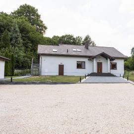 POKOJE JURAJSKI ZAKAMAREK，位于Żarki的酒店