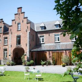 Lozerkasteel，位于克鲁斯豪坦的酒店