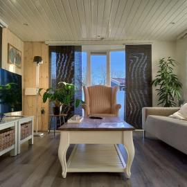Chalet midden in de natuur!，位于安卢的酒店