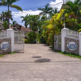 Merrils Beach Resort II,位于尼格瑞尔的酒店