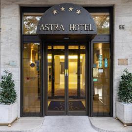 Astra Hotel，位于费拉拉的酒店