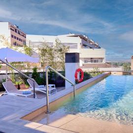 Apartamentos Luna Suites Granada，位于格拉纳达的酒店