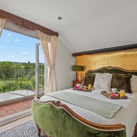 Two Mill Cottage, The Ley Arms，位于Exminster的酒店