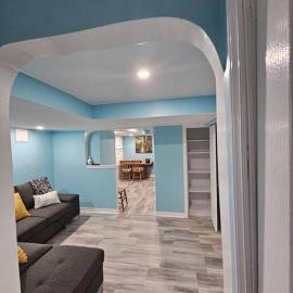 Blue Ocean Family vacation Luxury Suite，位于哈利法克斯的酒店