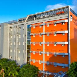 Tom's Cabin Hotel，位于宿务的酒店