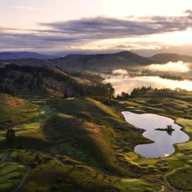 Predator Ridge Resort，位于Okanagan Landing的酒店