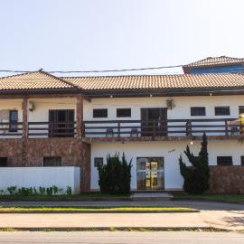 Toya Hotel，位于伊利亚孔普里达的酒店