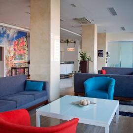 Hotel Zentral León，位于莱昂的酒店