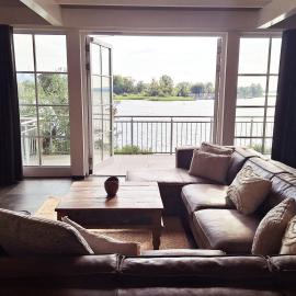 Strandhaus Chiemsee，位于于贝尔塞的酒店