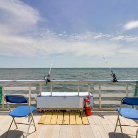 ‘Muskie Cabin’ on Mille Lacs Lake: Boat & Fish!，位于Garrison的酒店