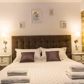 XIV Century Rooms，位于卡什泰拉的酒店