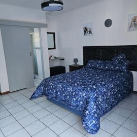 Garden Corner Guesthouse，位于弗里尼欣的酒店