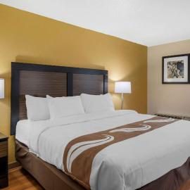 Quality Inn & Suites Ruther Glen,位于罗斯格伦的酒店