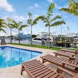 Sailfish Suites 7 - Waterfront Lodging，位于斯图尔特的酒店