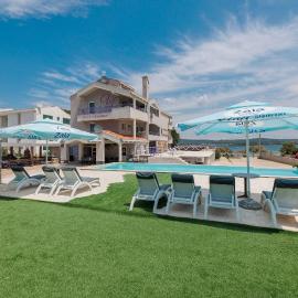 Villa Lavanda - family friendly, beachfront，位于帕什曼的酒店