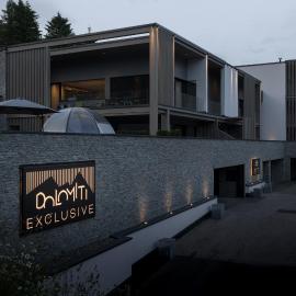 DOLOMITI EXCLUSIVE YOUR MOUNTAIN SUITE，位于博萨迪法萨的酒店