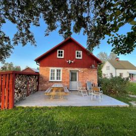 Guesthouse Swedish Escape，位于Ekshärad的酒店
