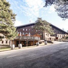 Domaine de l'Adoux,位于圣让的酒店