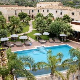 Pietra d'Acqua Resort & Spa by Geocharme，位于莫迪卡海滨的酒店
