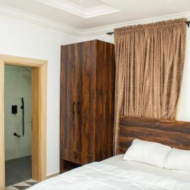 Skenyo Hotel & Apartments，位于Ketti的酒店