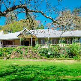 Avoca Vale Country Hotel，位于路易特里哈特的酒店