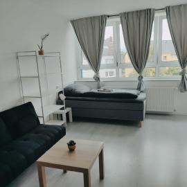 Monteurwohnung Ferienwohnung Business Appartement links Langenfeld，位于Gladbach的酒店