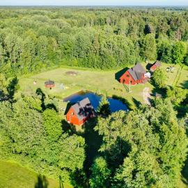 Holidayhouse with sauna and pond Leesoja puhkemaja，位于Ranniku的酒店