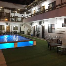 El Viejo y El Mar Hostal Restaurante，位于克鲁奇塔的酒店