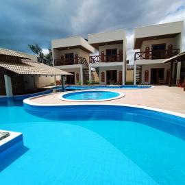 Villa Dubai Pousada, Restaurante e Pizzaria，位于路易斯科雷亚的酒店