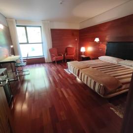 KYOMU Resort，位于Velilla del Río Carrión的酒店