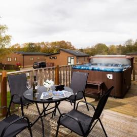 Driftwood Lodge - South Lakeland Leisure Village，位于康福斯的酒店