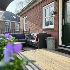Om De Hoek