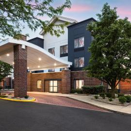 Fairfield Inn & Suites by Marriott Columbus East,位于雷诺兹堡的酒店