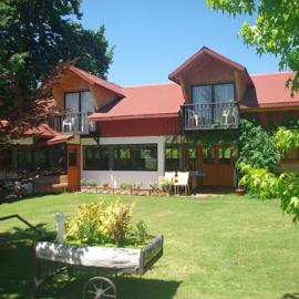 Hotel Los Pequenes,位于El Romeral的酒店